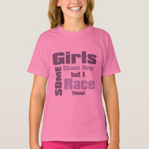 Einige Mädchen-Verfolgungs-Jungen aber ich laufen T-Shirt