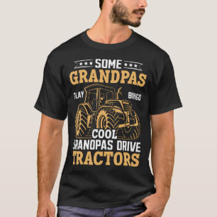 Einige Omas spielen Bingo Coole Omas fahren Trakto T-Shirt