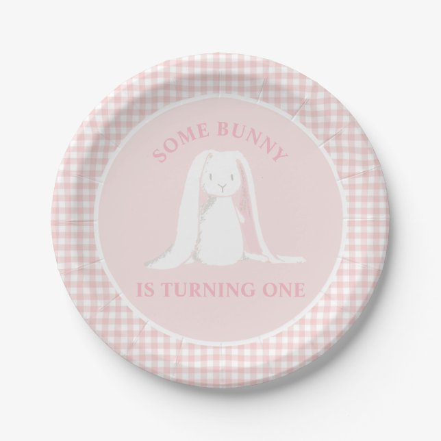 Einige Sonne ist One Pink Gingham Birthday Pappteller (Vorderseite)