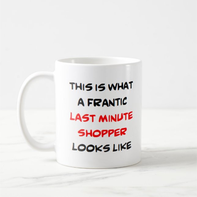 Einkäufer in letzter Minute, verzweigt Kaffeetasse (Links)