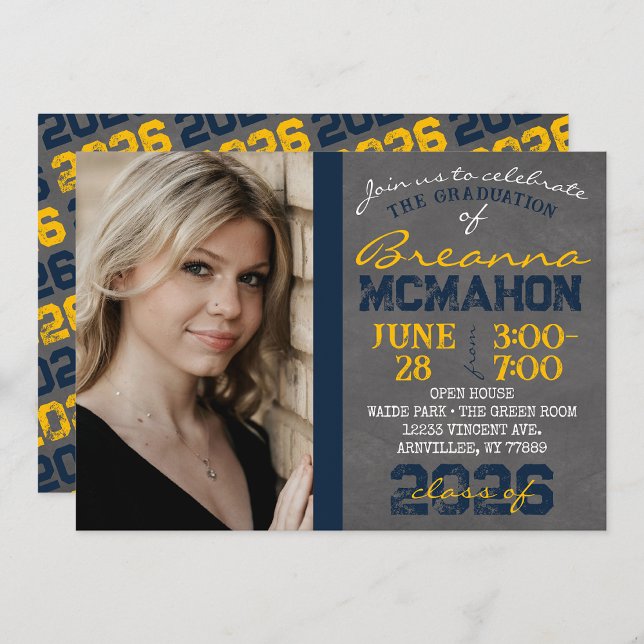 Einladung des Navy Blue & Gold Chalkboard Abschlus (Repeating Class Year Chalkboard Graduation Photo Invitations)