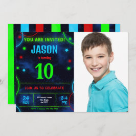 Einladung von Boy Foto