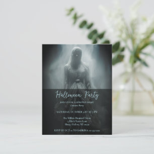 Einladung von Frauen in grauem Halloween-Party
