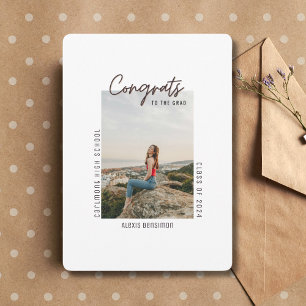 Einladung zum Abschluss in minimalistischer Einzel