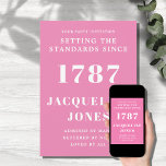 Einladung zum Geburtstag Rosa und Weiß<br><div class="desc">Feiern Sie Ihren besonderen Tag mit diesen individuellen Geburtstagseinladungen! Unser personalisiertes Rosa und Weiß lädt mit einem eleganten Textdesign, mit Ihren Namen und Party-Informationen ein. Mit einer schönen Auswahl an Schriftart und Farbe können Sie den perfekten Look für Ihren besondere Anlass schaffen. Machen Sie sich mit unseren stilvollen und einzigartigen...</div>