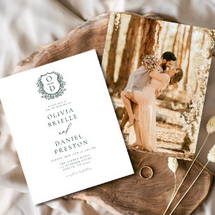 Einladung zum Hochzeitsfeiern mit grünem Wappen