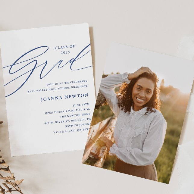 Einladung zur Blue Minimalistisch Graduation Party (Von Creator hochgeladen)