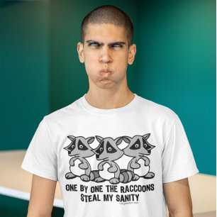 Eins nach dem anderen Design der Raccoons T-Shirt