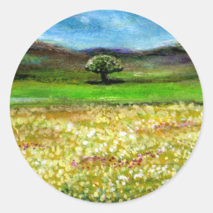 EINSAMER BAUM AUF DEM GELBEN BLUMENFELD, TUSKANIEN RUNDER AUFKLEBER