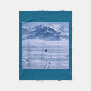 Einsamer Pinguin geht auf Berg Illustration Fleecedecke