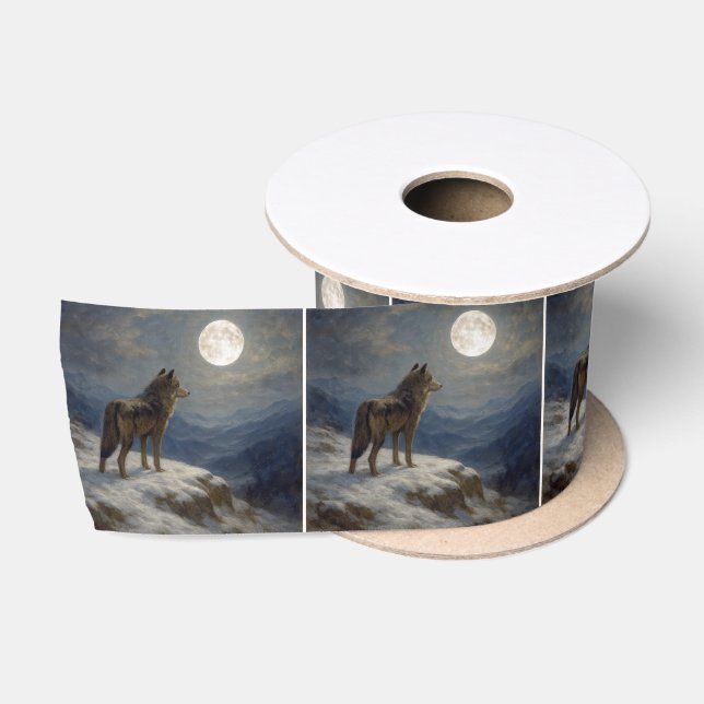 Einsamer Wolf auf einem Berggipfel im Mondlicht Satinband (Spule)