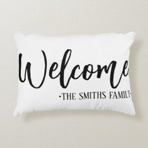 Einweihungsgeschenk / Familienname individuell / P Dekokissen