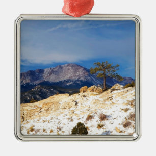 Einzelbaum Ornament Aus Metall