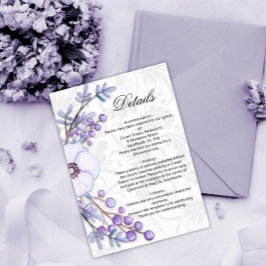 Einzelheiten zu floralen Lila Hochzeitschäden Begleitkarte