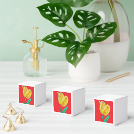 Einzelne gelbe Tulpe mit roten Highlights Geschenkschachtel