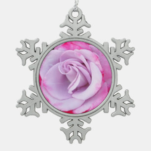 Einzelnes rosa Rosen-Zinn-Schneeklaste-Ornament Schneeflocken Zinn-Ornament