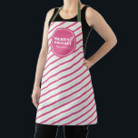 Einzigartige Weihnachtsgeschenke Küche Schürze<br><div class="desc">Fügen Sie Ihrer Küche eine Touch Pinkmas mit dieser niedlichen und modernen Weihnachtszeit-Schürze hinzu! Die Schürze ist mit feinen, rosa und grün gestreiften Streifen aus Zuckerrohr und mit "Merry and Bright" in weißer Typografie perfekt für Koch und Bäcker geeignet. Verwenden Sie die Vorlagenfelder, um Ihre personalisierten Informationen hinzuzufügen. Ein einzigartiges...</div>