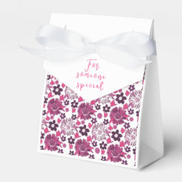 Einzigartiger Blumenstrauß in Rosa/Weiß Geschenkschachtel