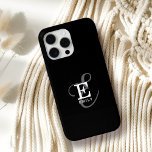Einzigartiger Stilname und Monogram Typografie Bla Case-Mate iPhone Hülle<br><div class="desc">Einfach und feminin präsentiert sich dieses elegante iPhone-Gehäuse mit klassischen Serifen und einer verzierteren Schriftzeichen-Typografie in ausgewogener und symmetrischer Form. Die drei Elemente verschmelzen mit einer ausgeklügelten Harmonie und kreieren Ihr eigenes Markenlogo. Hier mit einem schicken schwarzen Hintergrund mit Monogramm-Elementen in weiß und grau dargestellt. Wählen Sie den passenden Gehäusestil...</div>