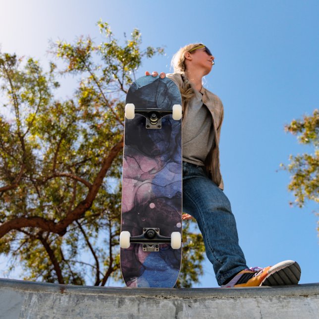 Einzigartiges blaurosa abstraktes Kunstwerk Skateboard (Außenbereich 1)