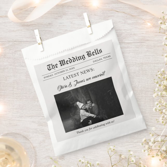 Einzigartiges Fun Newspaper Wedding Foto Geschenktütchen (Ausgeschnitten)