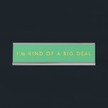 Einzigartiges Grünes Novelty Funny Desk Name Plate Schreibtischnamensplakette<br><div class="desc">Die Teller sind lustige Schreibtischschilder und Büroschilder für Schreibtische mit Ihrem Lieblingsalon, Joker Zitat. Unser lustiger Name Teller, der als benutzerdefiniertes Büroschild oder Schreibtischschild verwendet werden kann. Das Design ist minimalistisch, modern und modern. Gerne können Sie sich nach Ihren Wünschen anpassen und personalisieren oder sich unsere anderen lustigen Schilder für...</div>