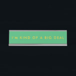 Einzigartiges Grünes Novelty Funny Desk Name Plate Schreibtischnamensplakette<br><div class="desc">Die Teller sind lustige Schreibtischschilder und Büroschilder für Schreibtische mit Ihrem Lieblingsalon, Joker Zitat. Unser lustiger Name Teller, der als benutzerdefiniertes Büroschild oder Schreibtischschild verwendet werden kann. Das Design ist minimalistisch, modern und modern. Gerne können Sie sich nach Ihren Wünschen anpassen und personalisieren oder sich unsere anderen lustigen Schilder für...</div>
