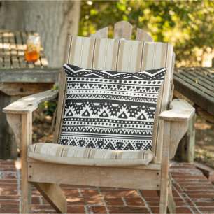 Einzigartiges Schwarzes Cream Ivory Zigzag Kunstvo Kissen