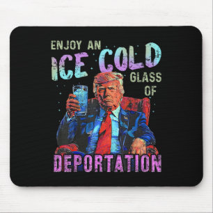 Eis genießt ein eiskaltes Gl der Deportation 1 Mousepad