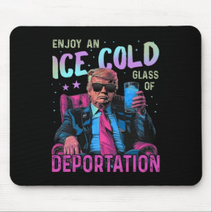 Eis genießt ein eiskaltes Gl der Deportation Mousepad