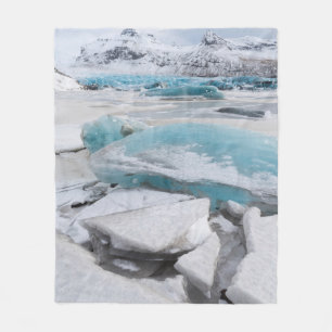 Eis-Gletscherformationen im Winter Fleecedecke