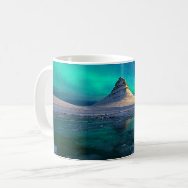 Eis und Schnee | Kirkjufell Mountain, Island Kaffeetasse (Vorderseite Links)
