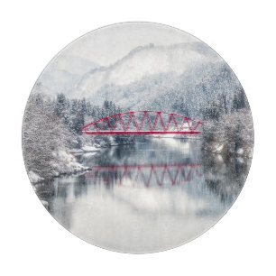 Eis und Schnee Rote Brücke im Winter, Japan Schneidebrett