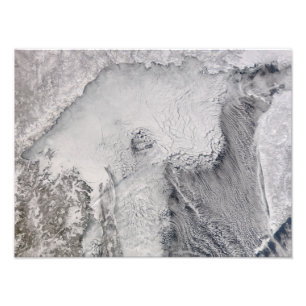 Eis- und Wolkenstraßen im Meer von Ochotsk Fotodruck