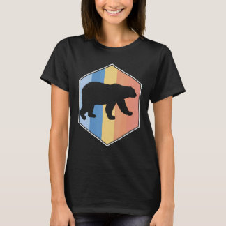 Eisbär mit Retro-Farben in einem Sechseck T-Shirt