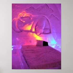 Eisbärenzimmer im Hotel de Glace, Quebec, Kanada Poster