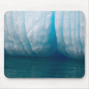 Eisberge in Blau im Errera-Kanal betrachten Mousepad