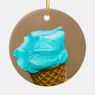 Eiscreme mit Waffelmakro Keramikornament