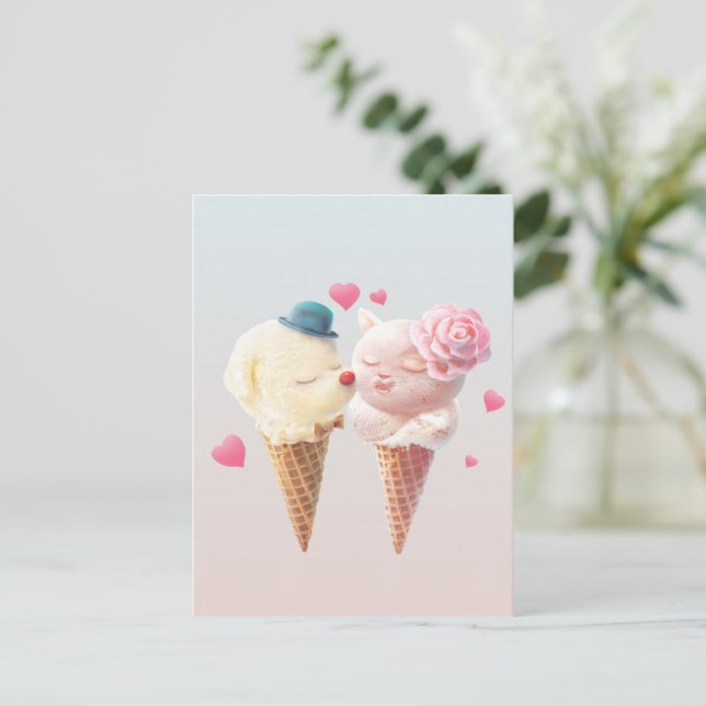 Eiscreme-Paar - Liebe bei First Lick Ankündigungspostkarte (Stehend Vorderseite)