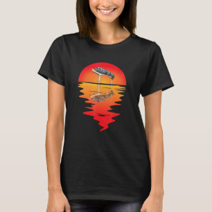 Eisenbahn im Sonnenuntergang Monorail-Fahrzeug Ei T-Shirt