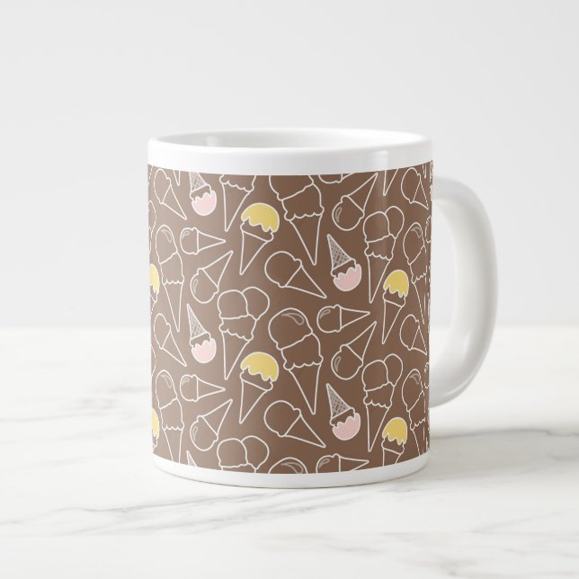 Eiskrem-Kronmuster auf braunem Boden Jumbo-Tasse (Vorderseite Rechts)