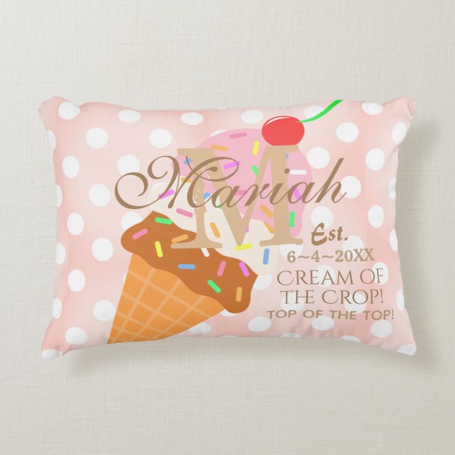 Eiskremskone mit Sprinklen, oben Kirsche Dekokissen (Vorderseite)