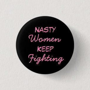 Eklige Frauen behalten das Kämpfen Button