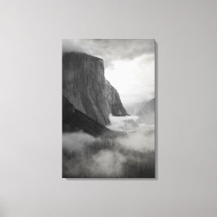 El Capitan mit wirbelndem Nebel Leinwanddruck