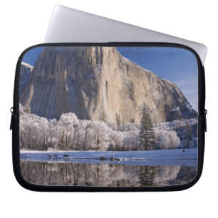 El Capitan spiegelt sich im Merced River in 2 Laptopschutzhülle