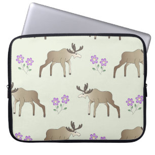 Elch mit Blume Laptopschutzhülle