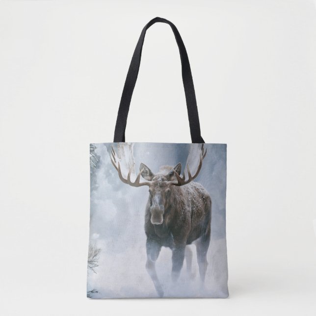 Elchbulle durchquert borealen Schnee Tasche (Vorderseite)