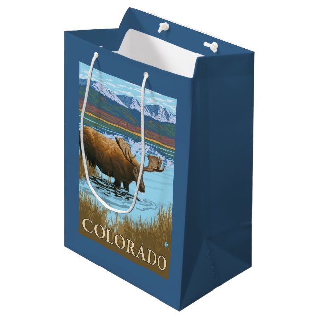 Elche DrinkingColorado Mittlere Geschenktüte (Vorderseite Schrägansicht)