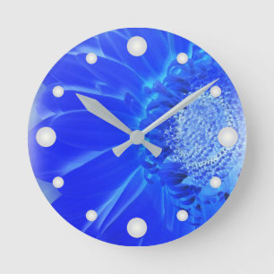 electric blue gerbera runde wanduhr