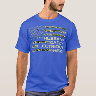Electrical Camoue US Flag Fathers Day Vater T-Shirt